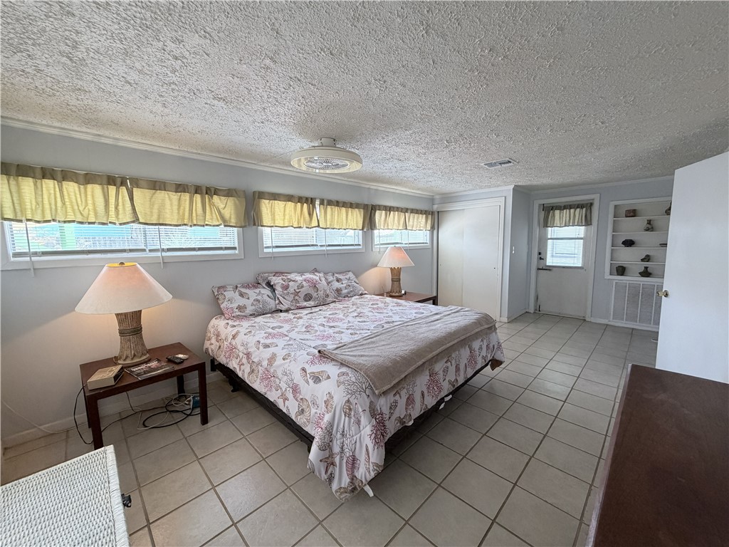 113 Riviera Dr