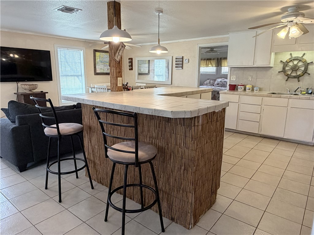 113 Riviera Dr