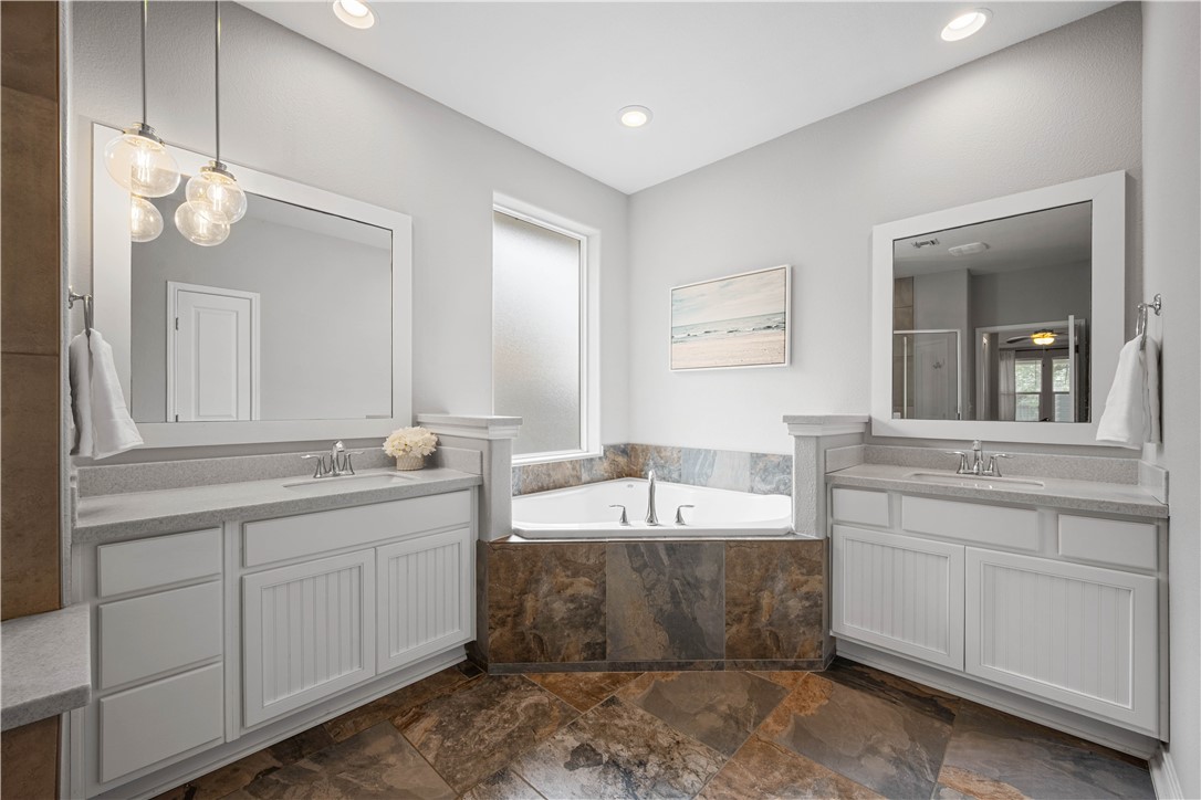 106 Dream Oak Dr