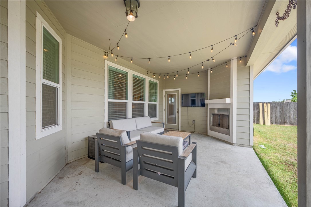 106 Dream Oak Dr