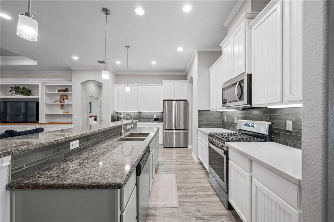 106 Dream Oak Dr