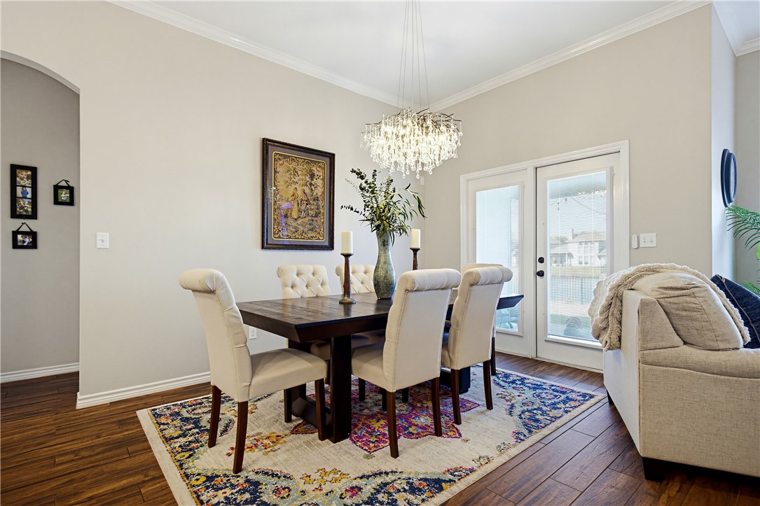 12 Reserve Blvd