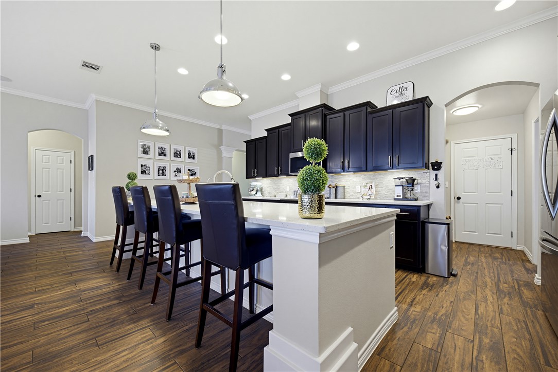12 Reserve Blvd