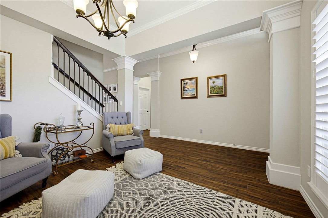 12 Reserve Blvd
