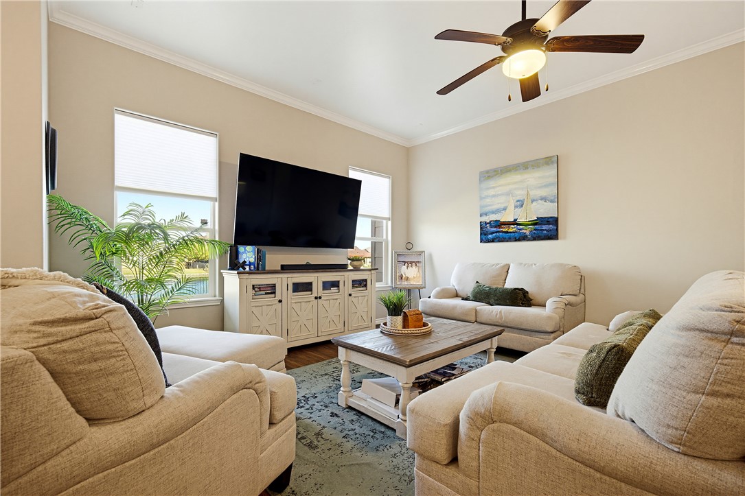 12 Reserve Blvd