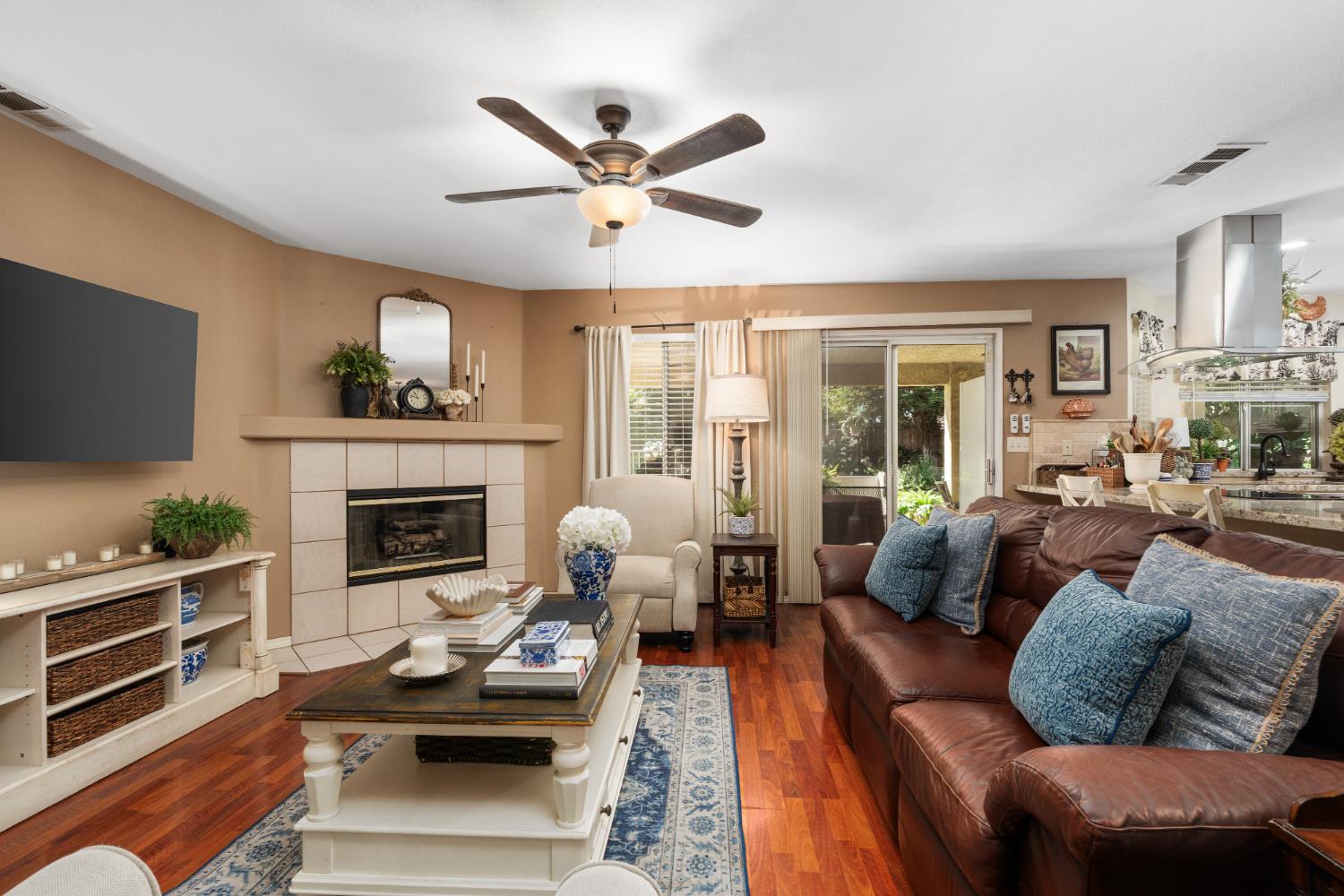 5123 W Browning Avenue