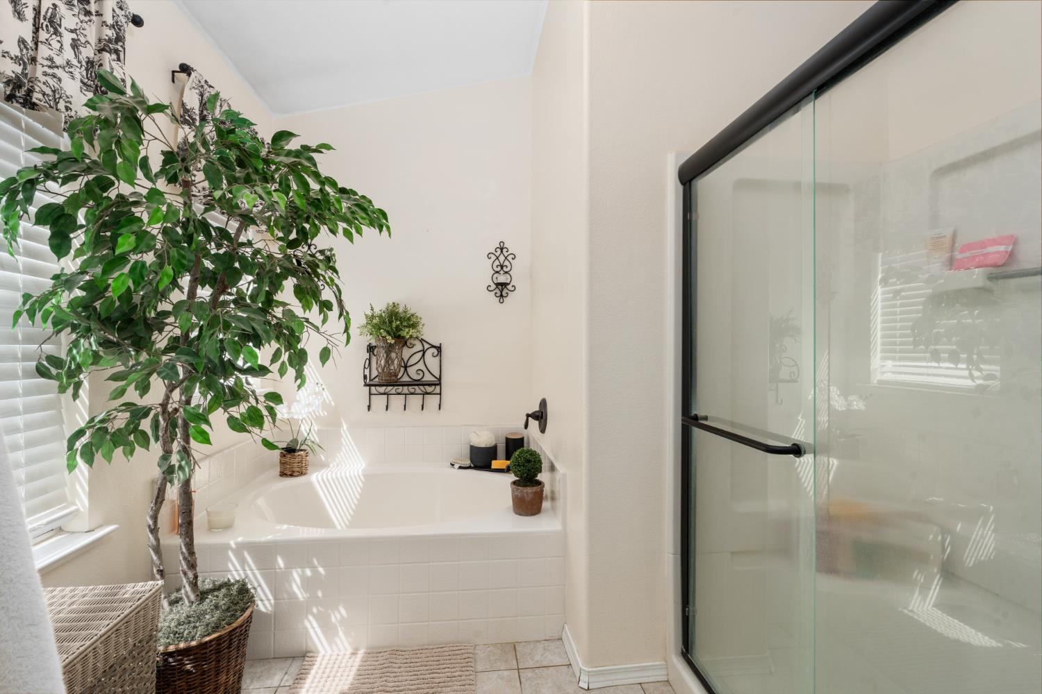 5123 W Browning Avenue