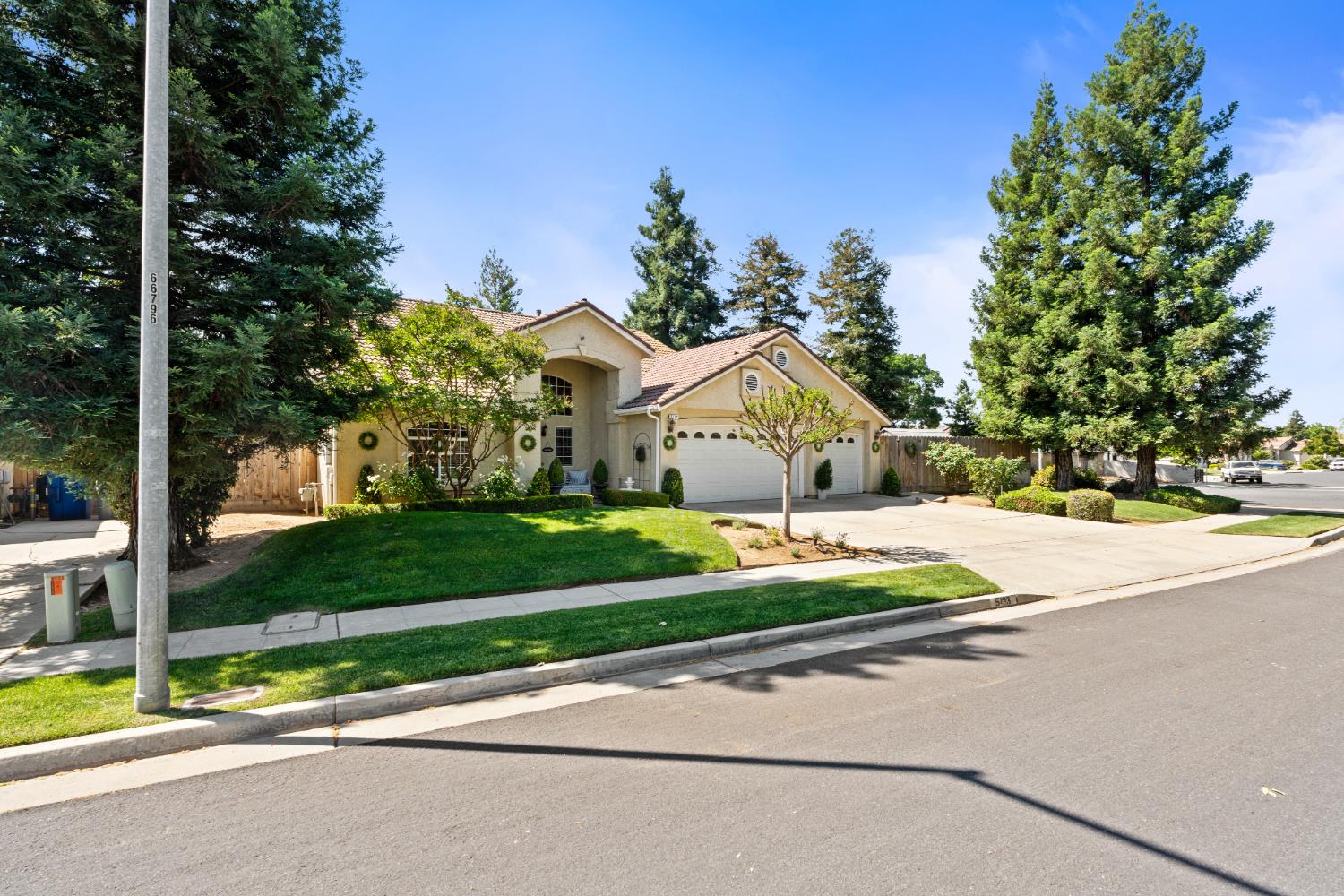 5123 W Browning Avenue