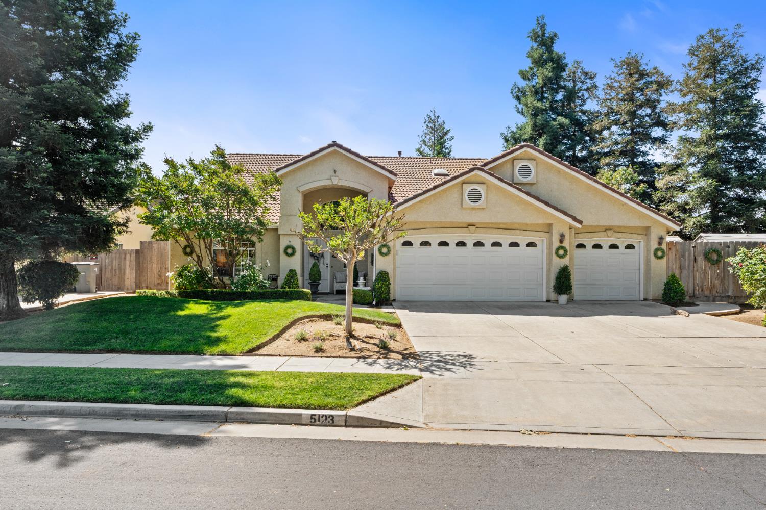 5123 W Browning Avenue