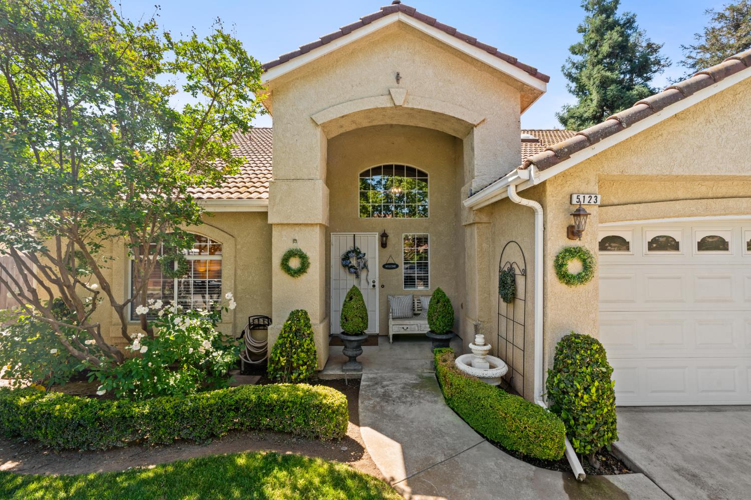 5123 W Browning Avenue