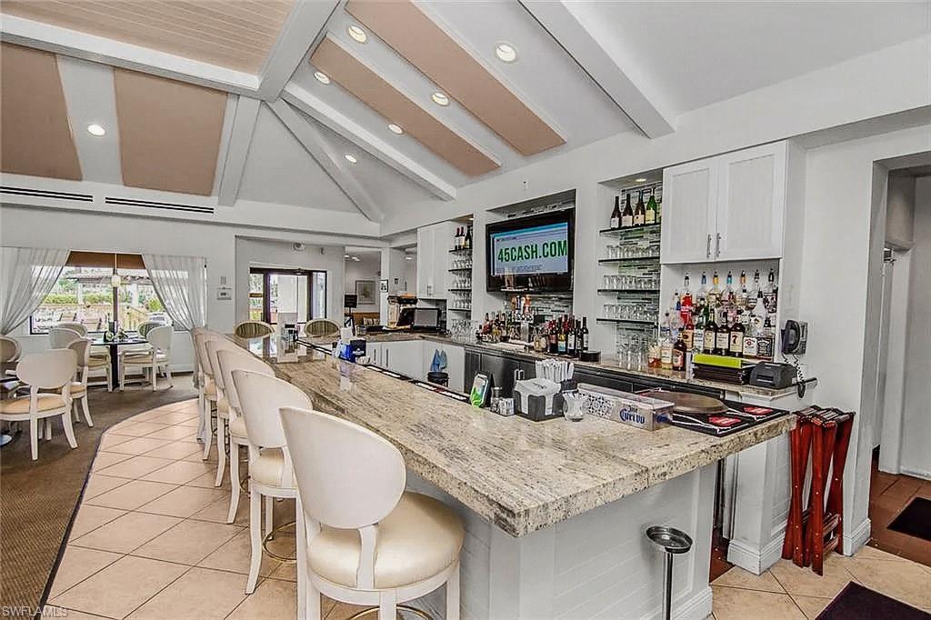 136 Harrison RD # L4