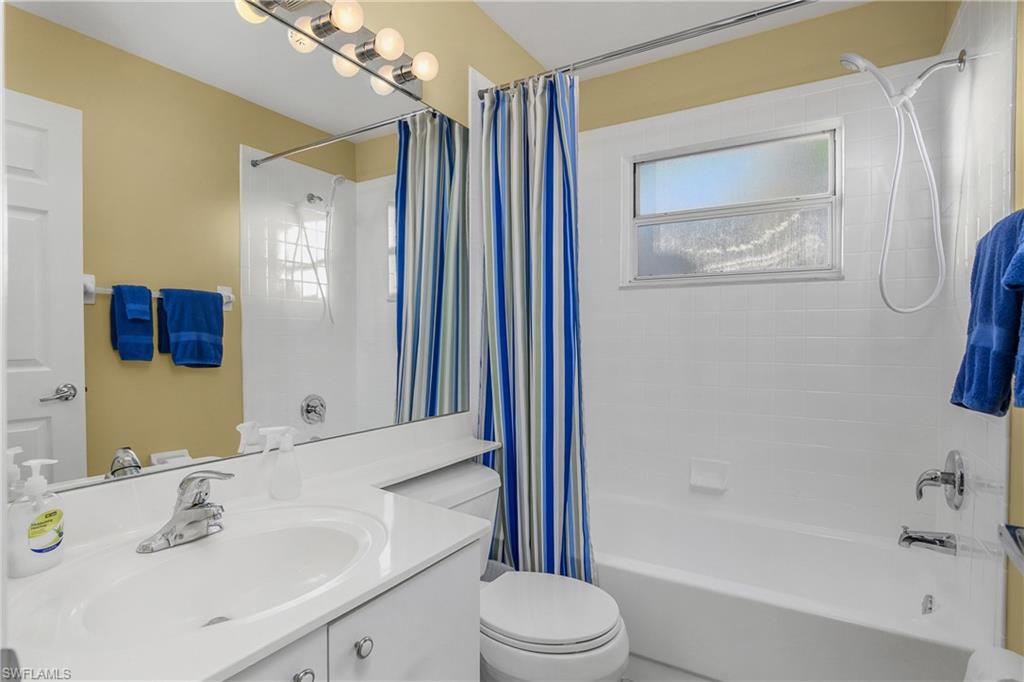 541 Windsor SQ # 202