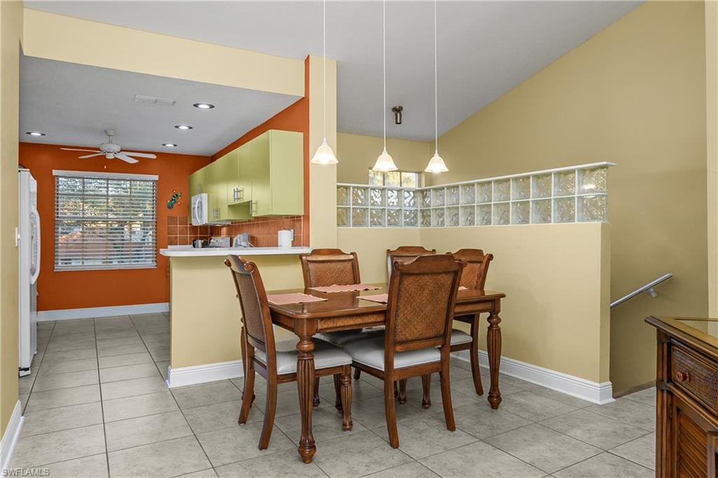 541 Windsor SQ # 202