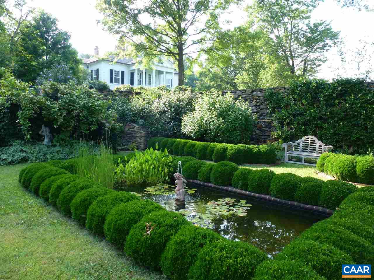 3392 EDGEMONT FARM