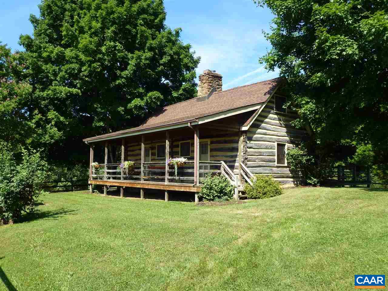 3392 EDGEMONT FARM