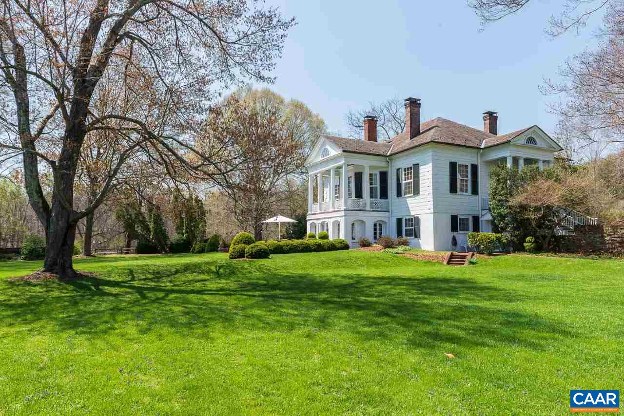 3392 EDGEMONT FARM