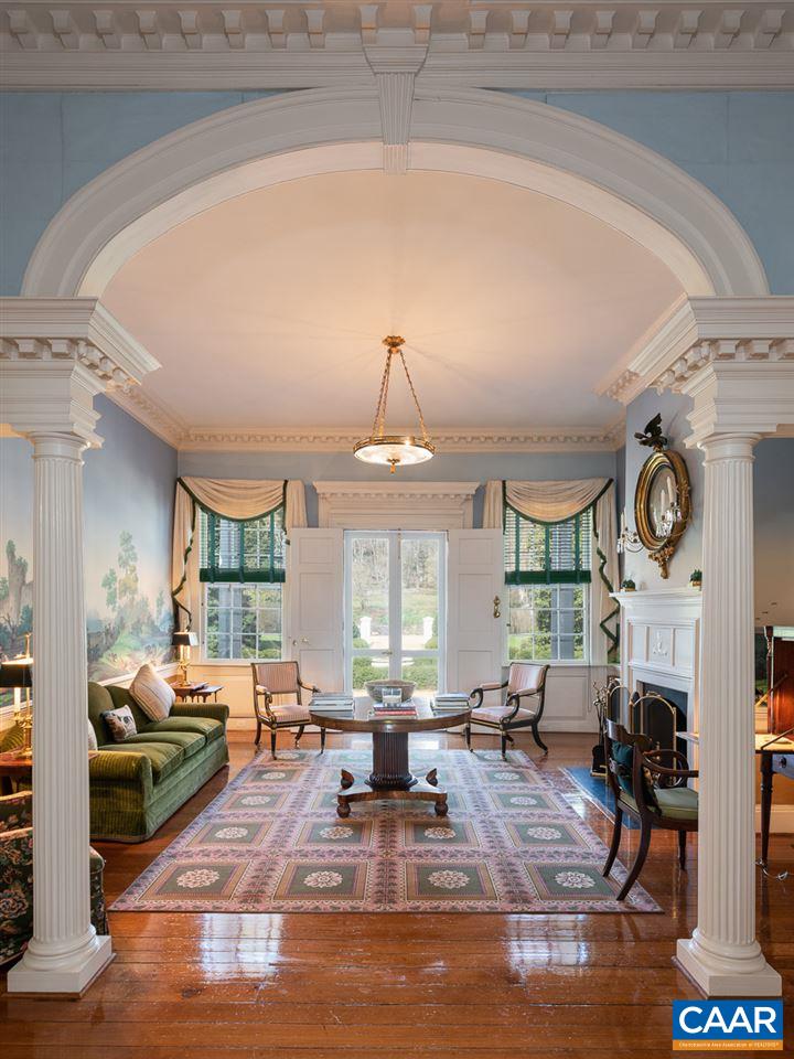 3392 EDGEMONT FARM