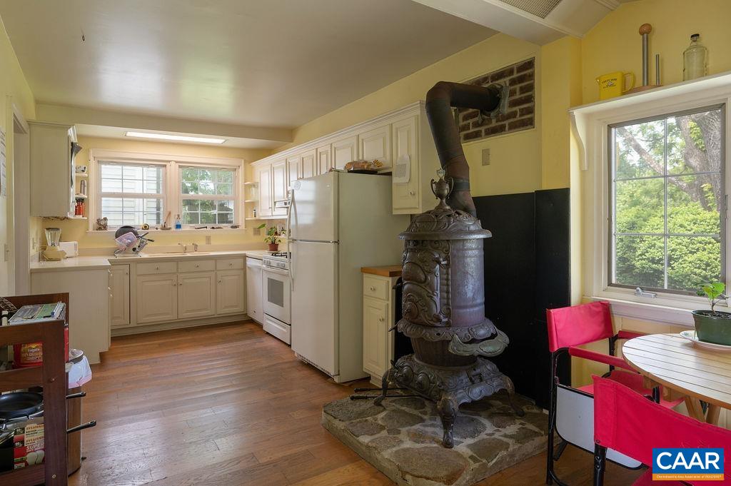 1901 KINDERHOOK RD