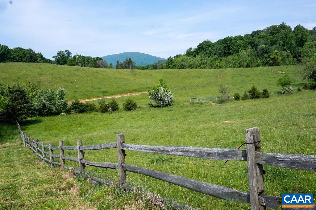 1901 KINDERHOOK RD