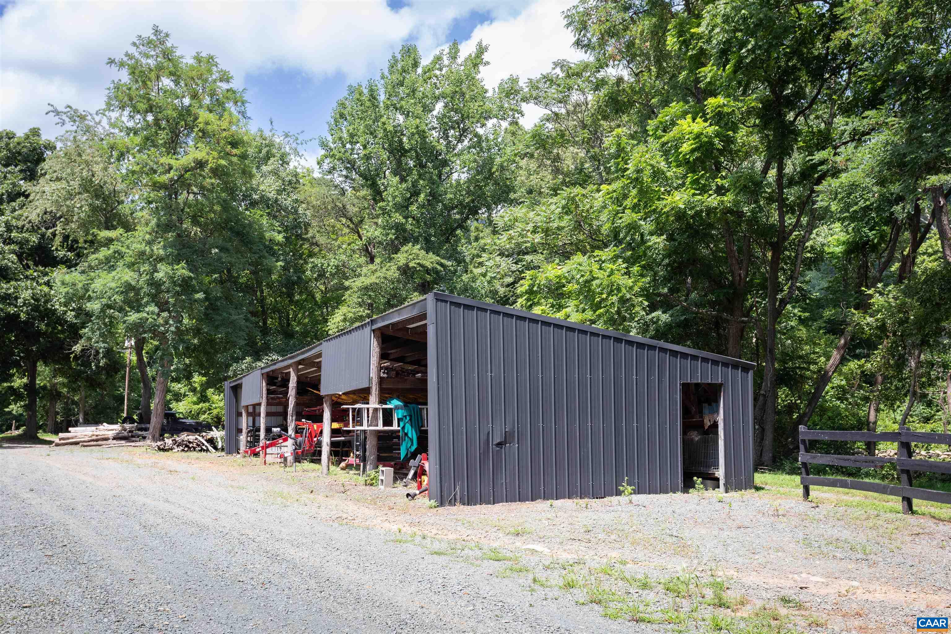 5095 HEADQUARTERS LN