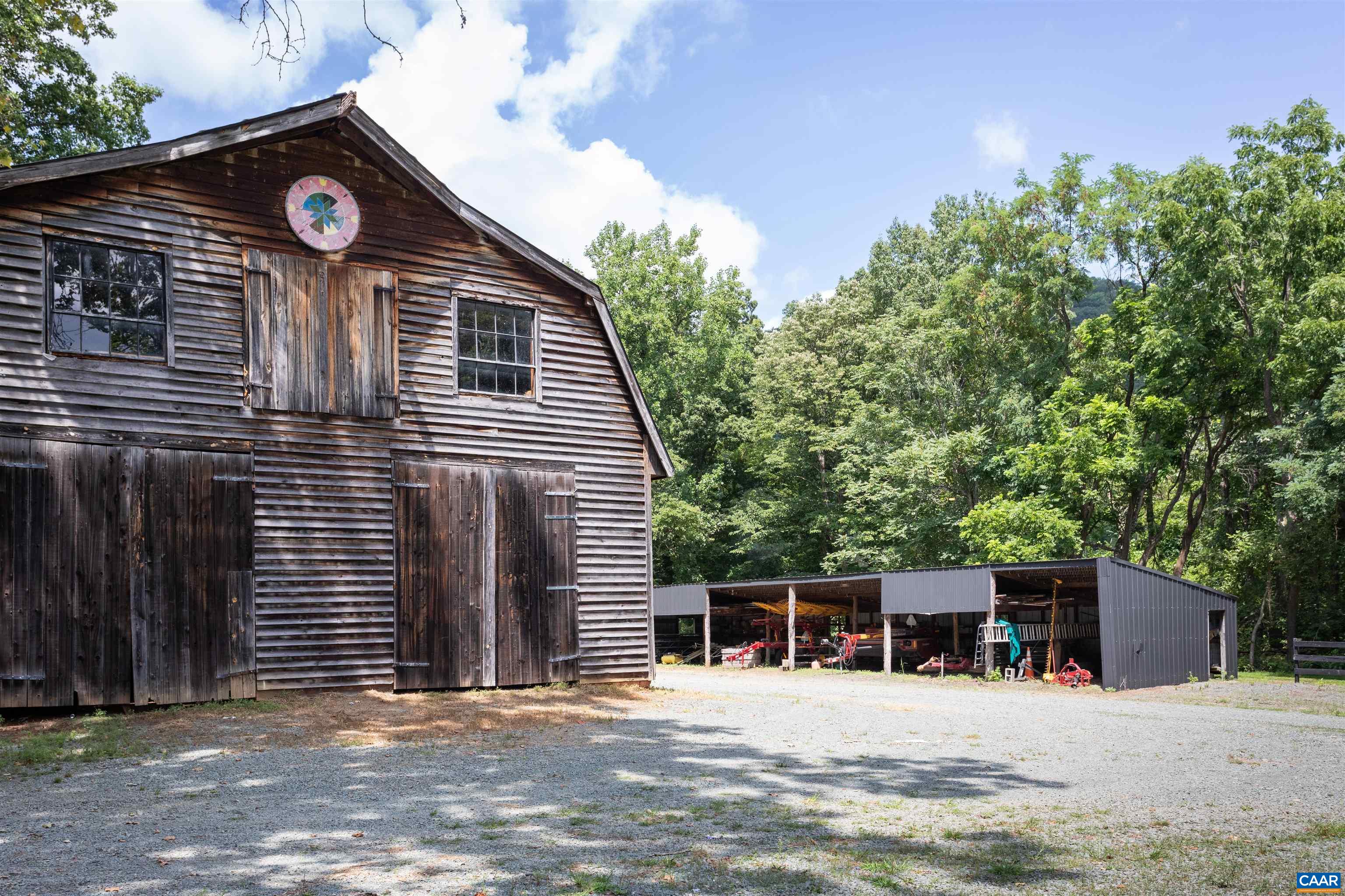 5095 HEADQUARTERS LN