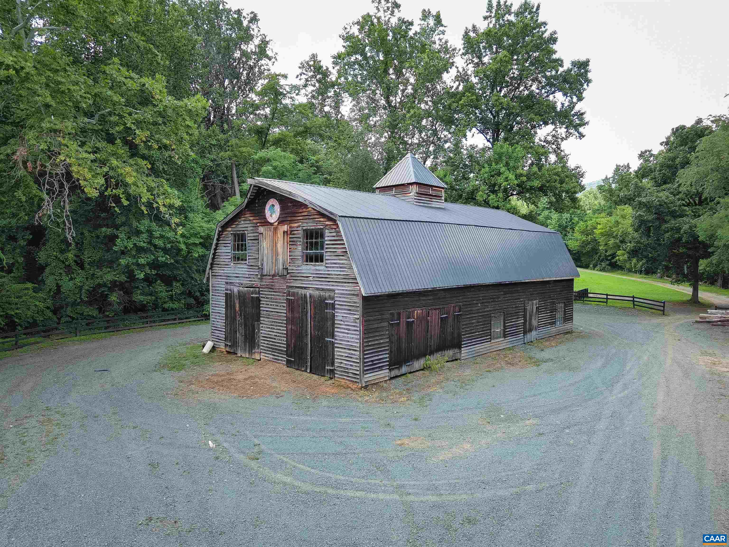 5095 HEADQUARTERS LN