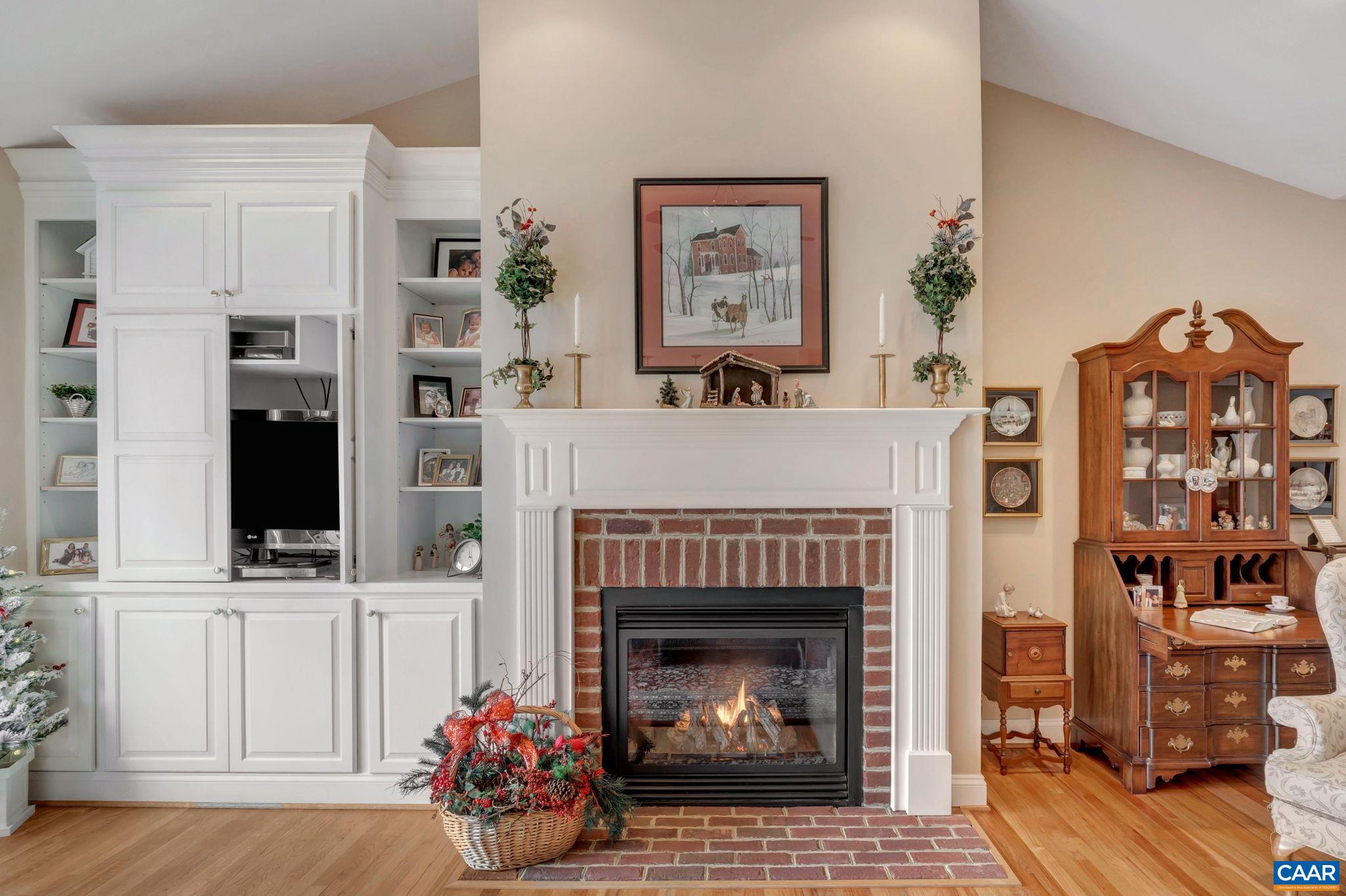 6340 INDIAN RIDGE DR