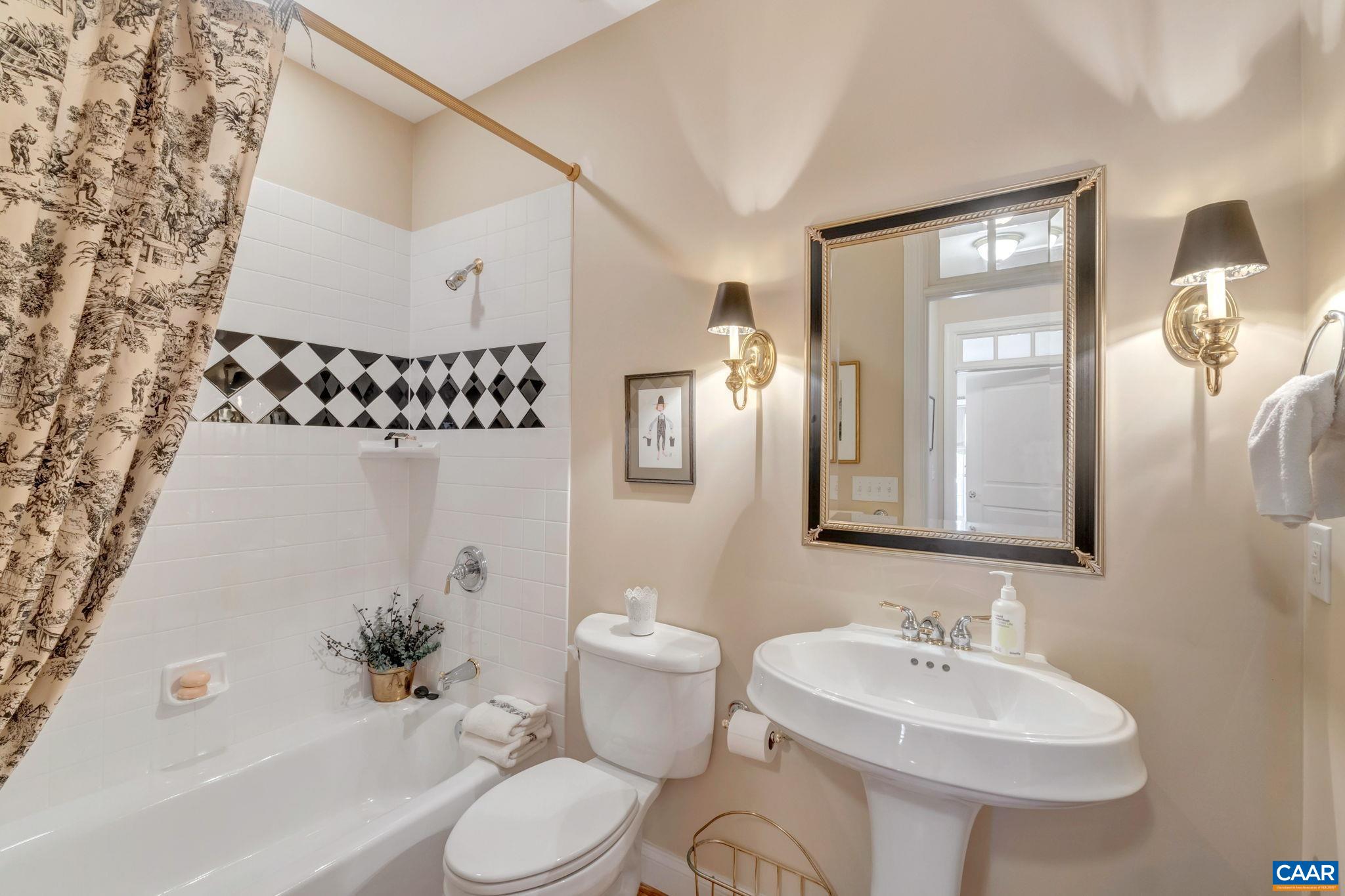 6340 INDIAN RIDGE DR