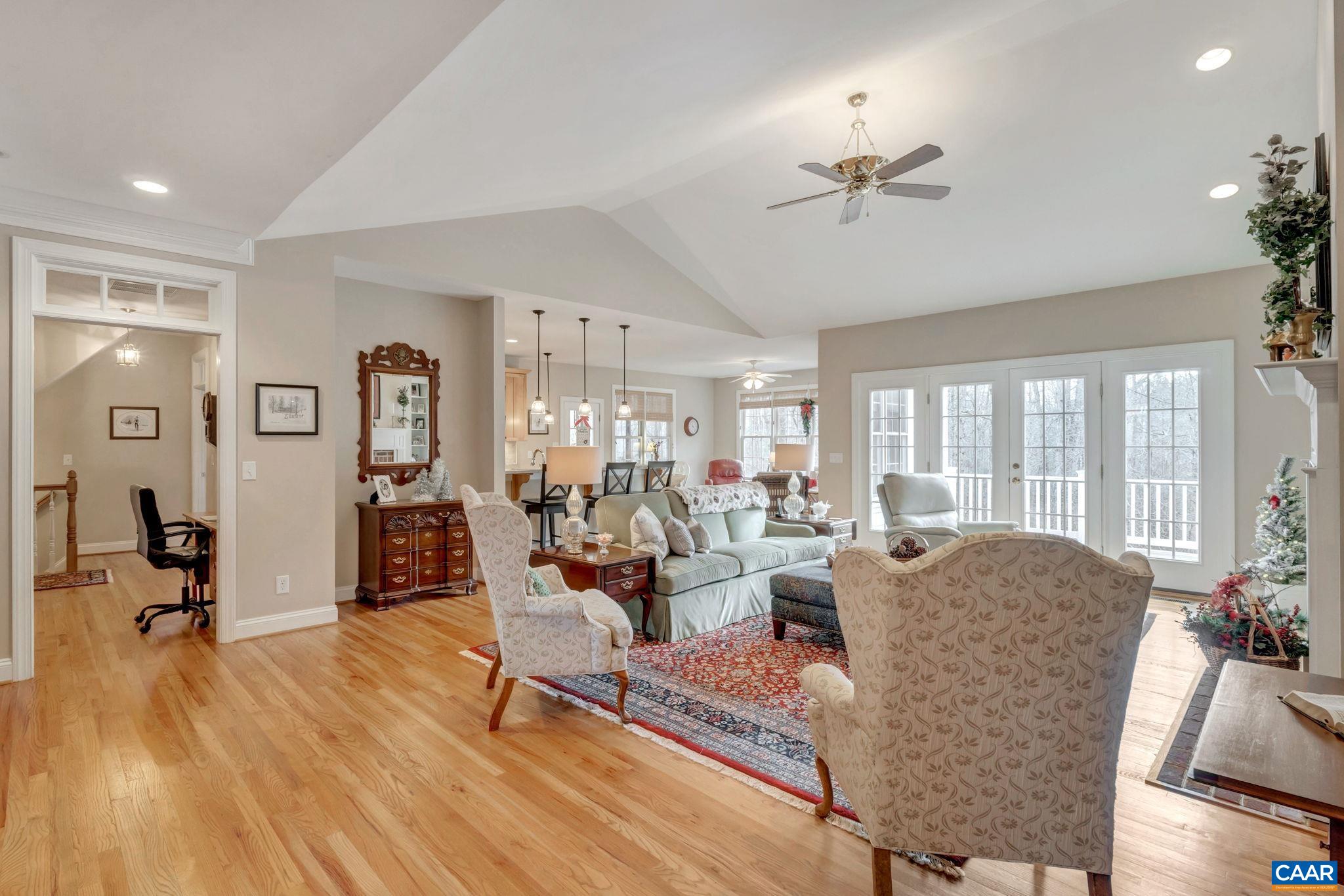 6340 INDIAN RIDGE DR