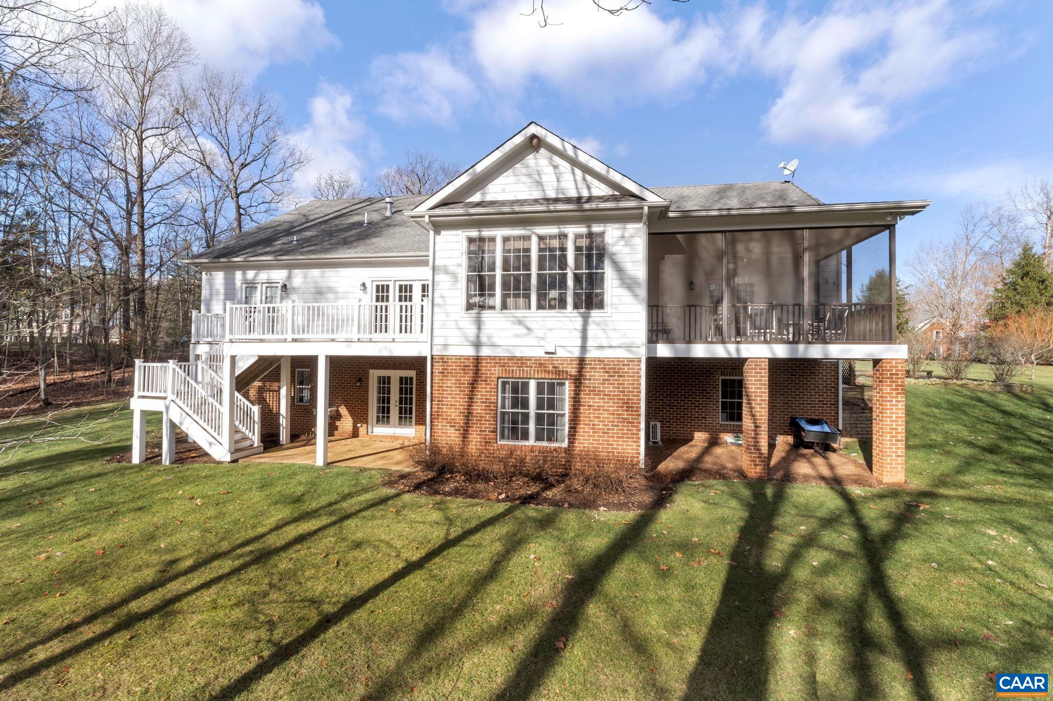 6340 INDIAN RIDGE DR