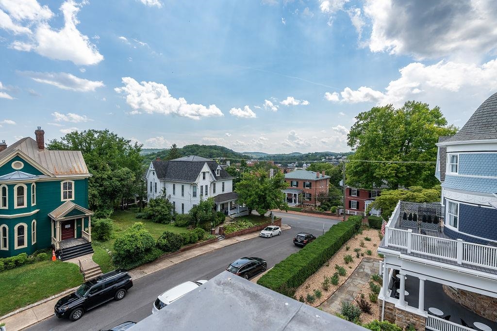 311 BERKELEY PL