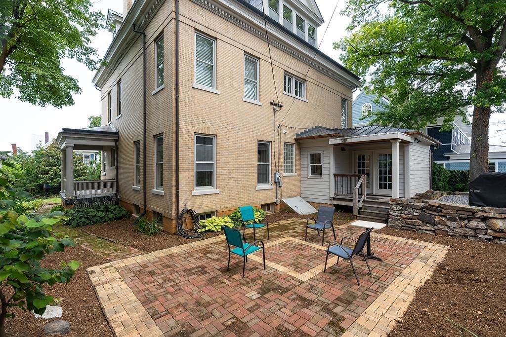 311 BERKELEY PL