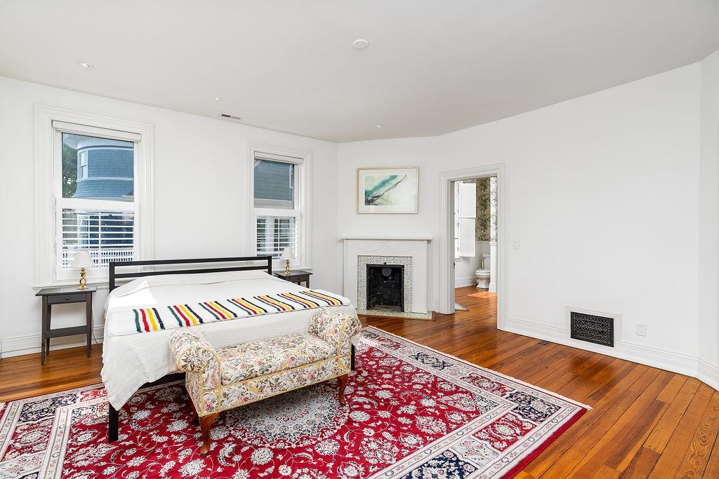 311 BERKELEY PL