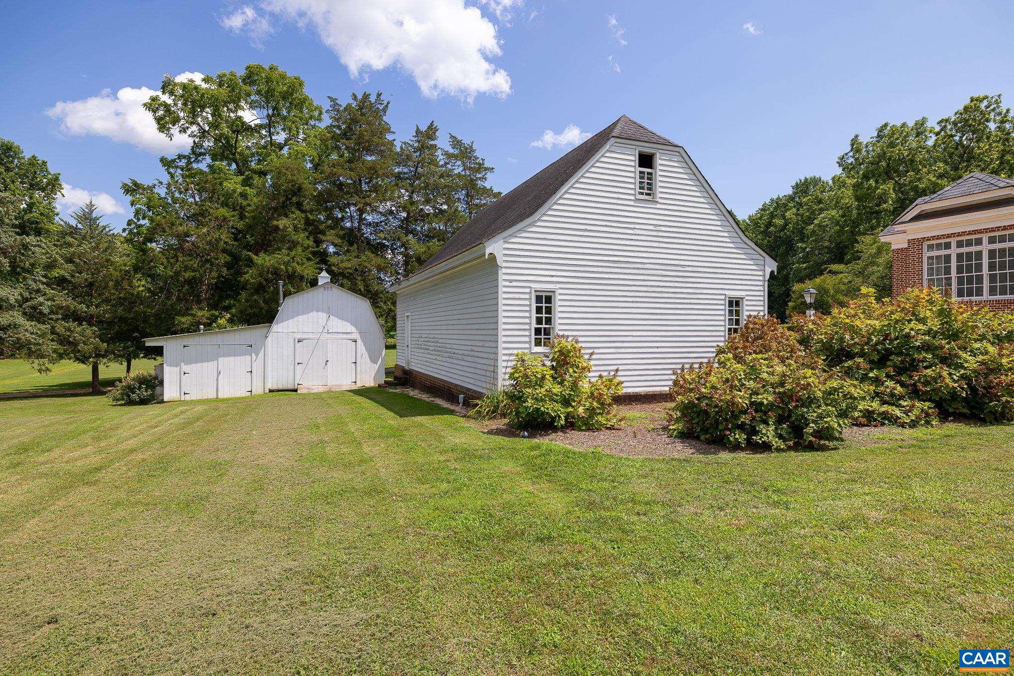2426 PROSPECT HILL LN