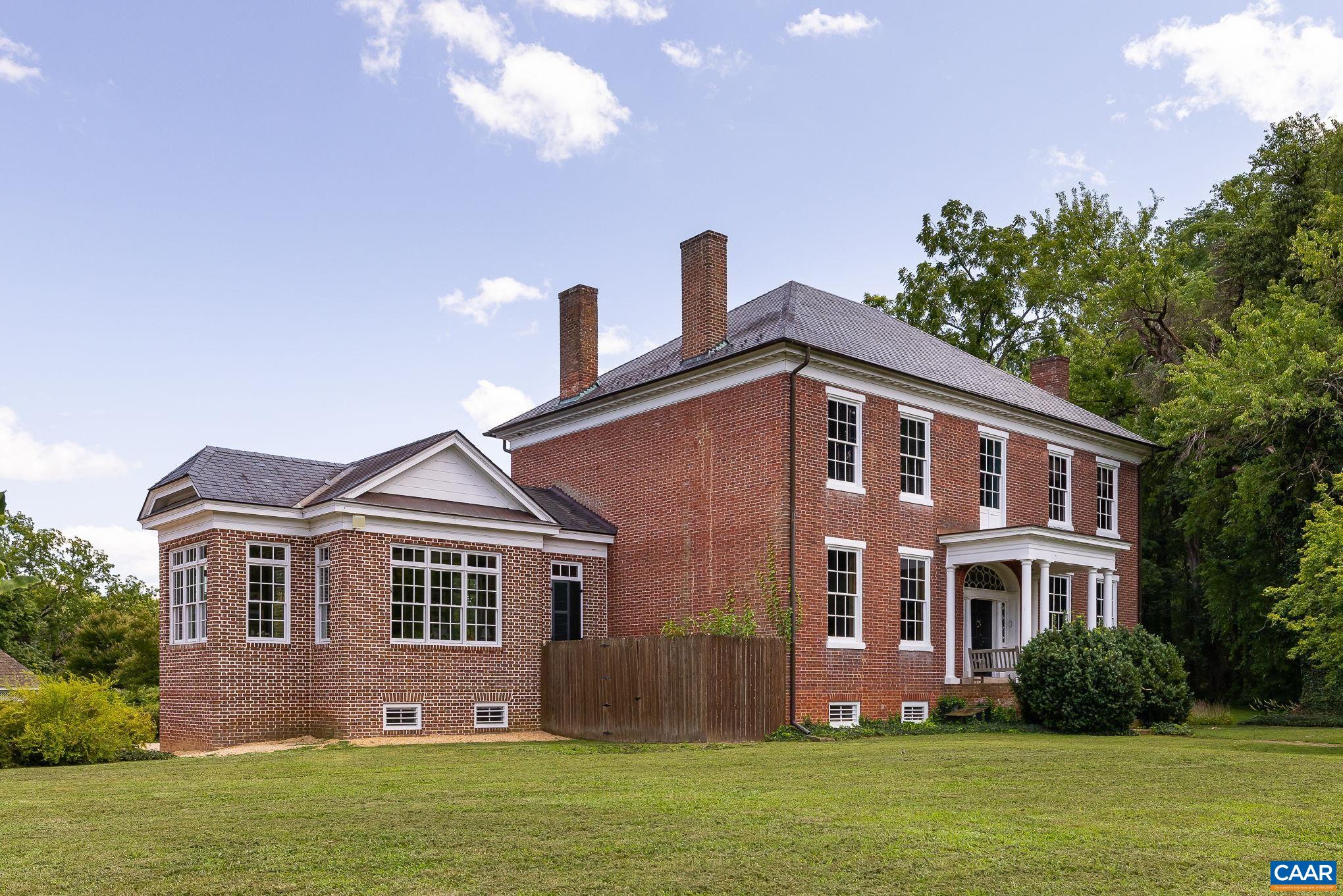 2426 PROSPECT HILL LN
