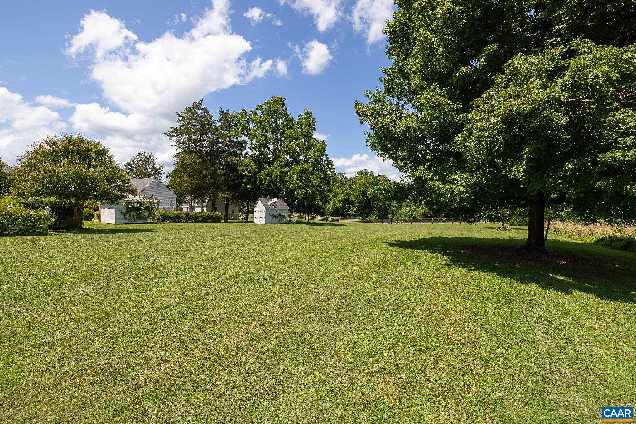 2426 PROSPECT HILL LN