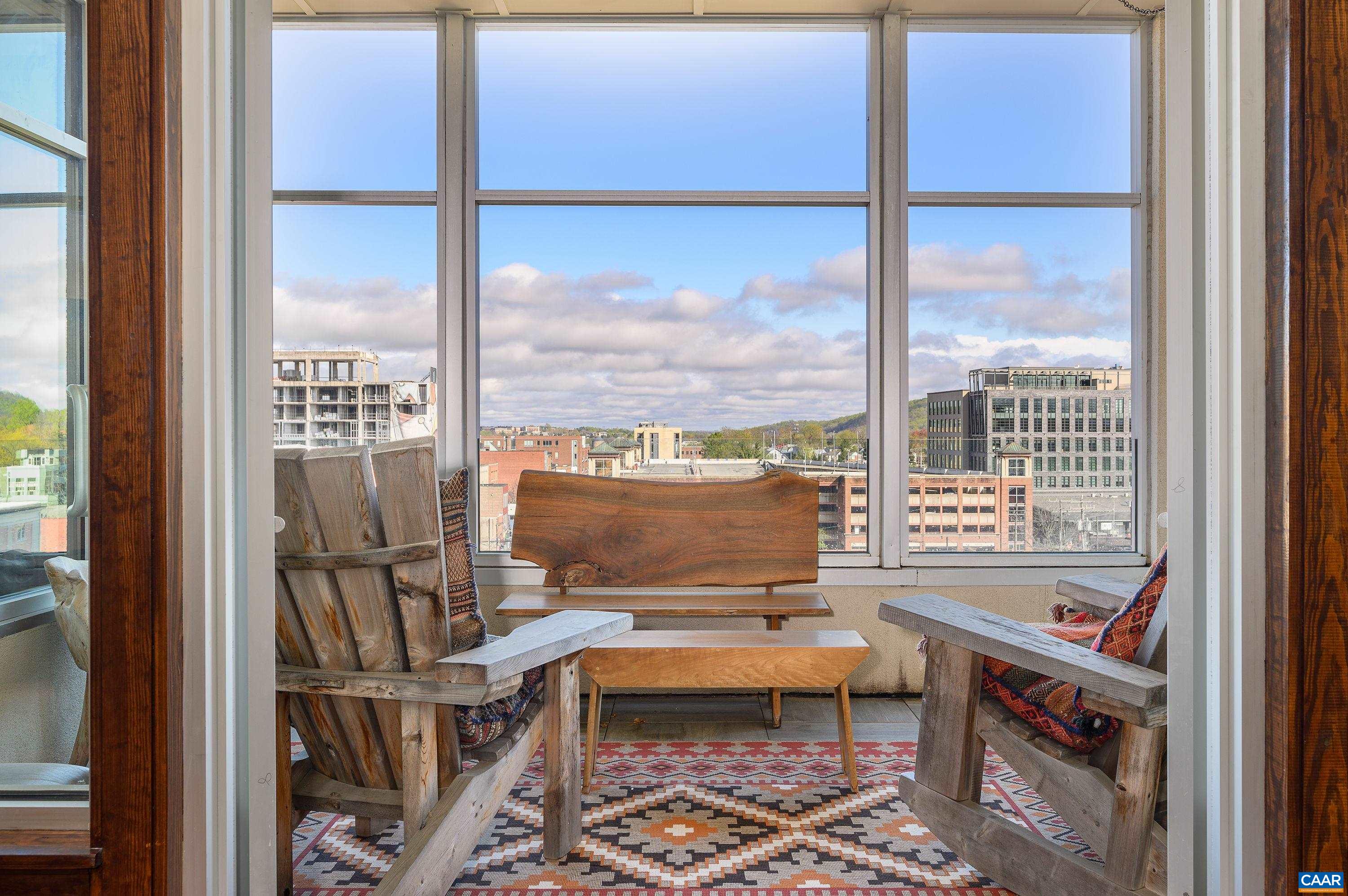 218 W WATER ST Unit: 601