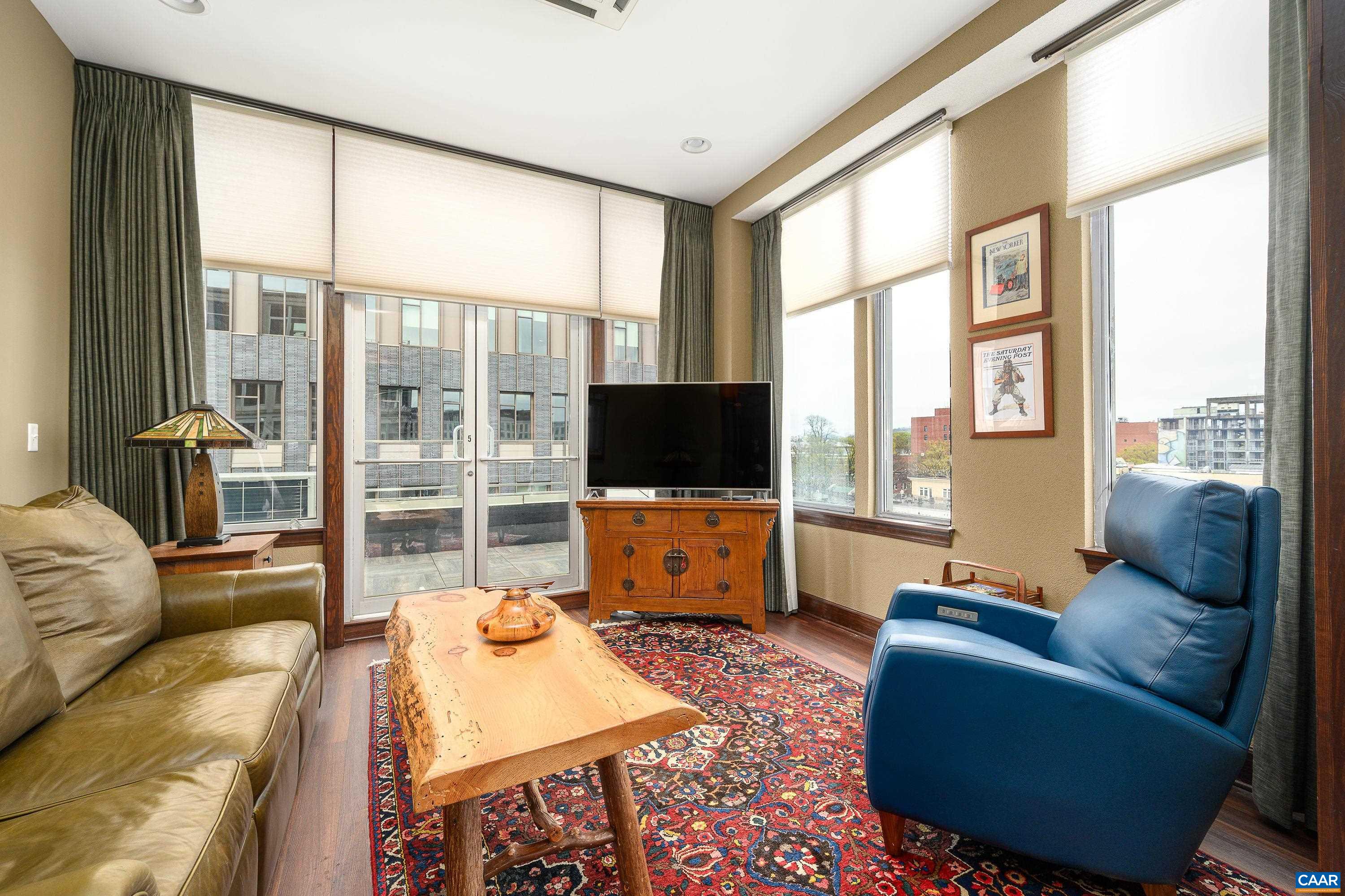 218 W WATER ST Unit: 601