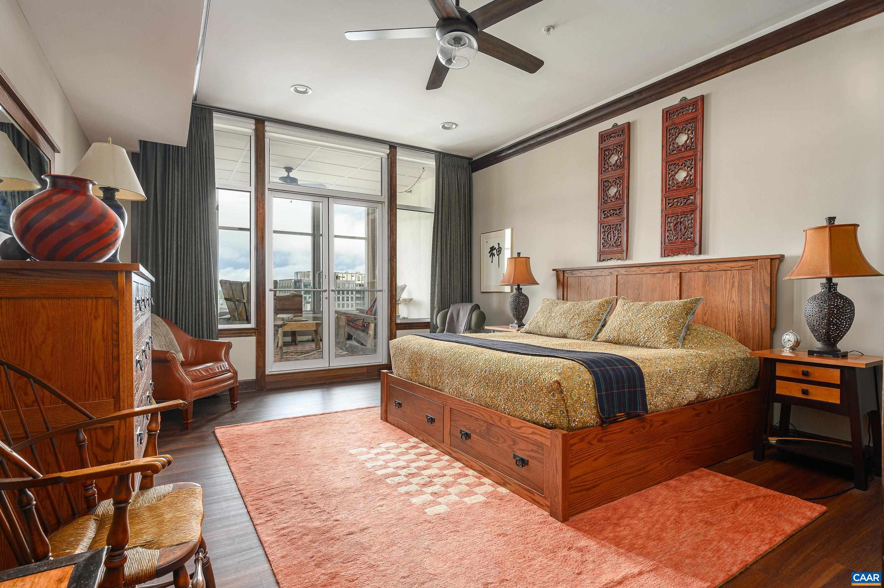 218 W WATER ST Unit: 601