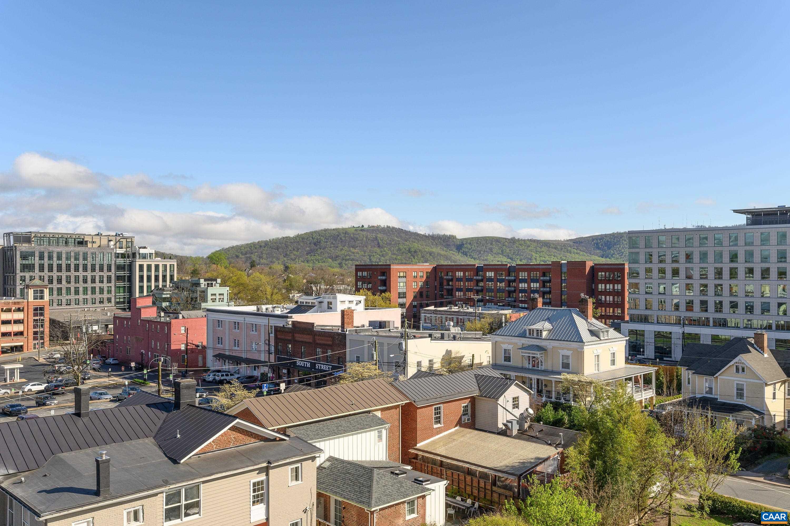 218 W WATER ST Unit: 601