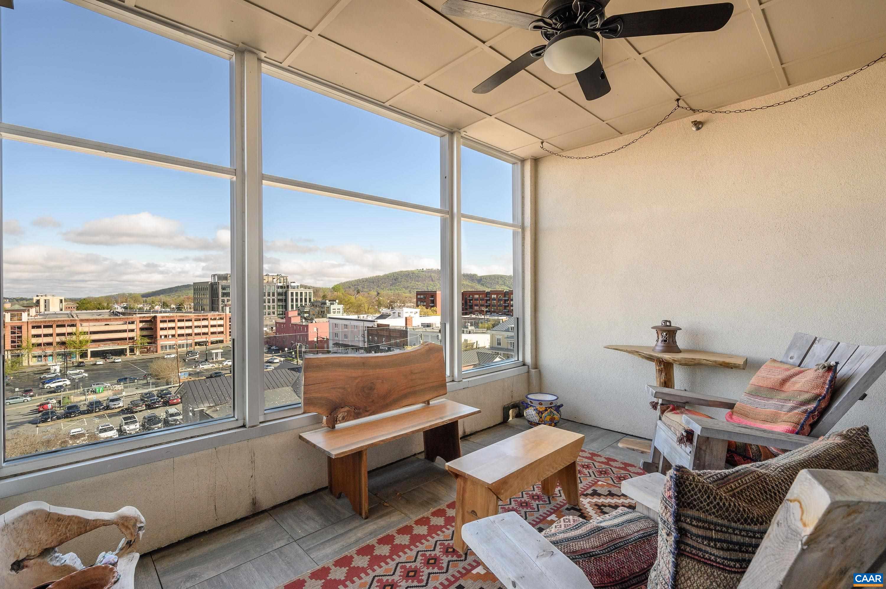 218 W WATER ST Unit: 601