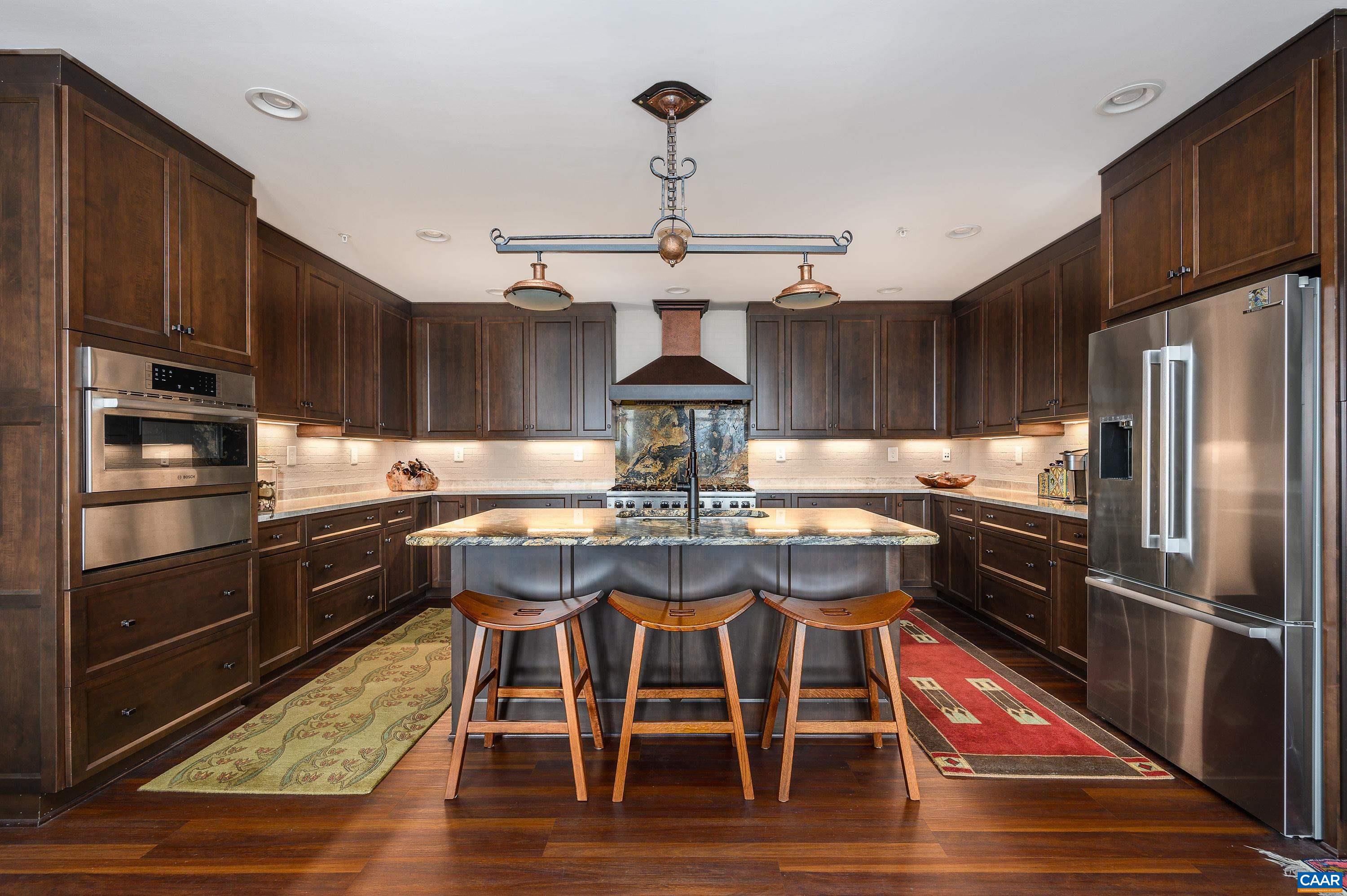 218 W WATER ST Unit: 601