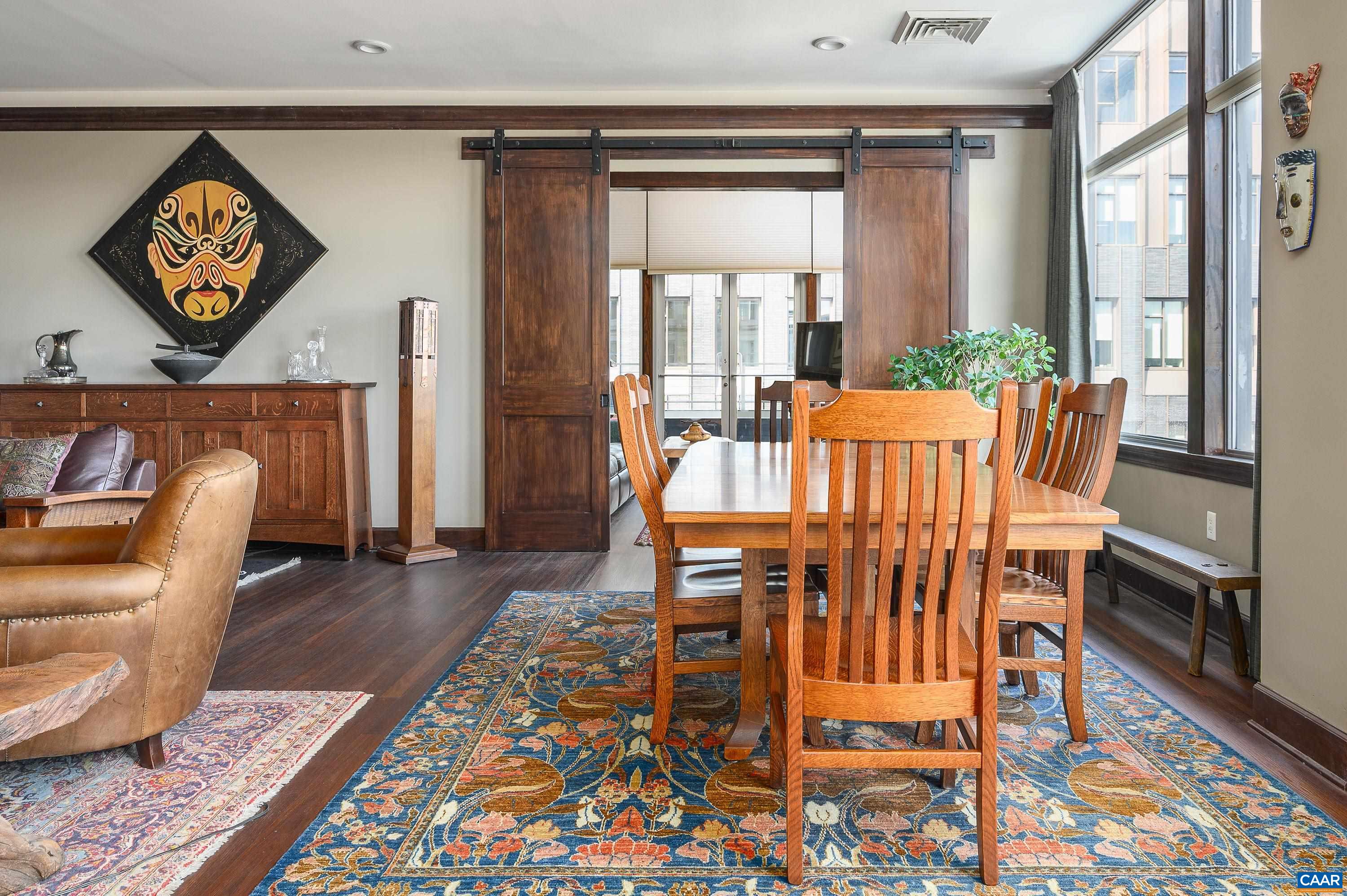 218 W WATER ST Unit: 601