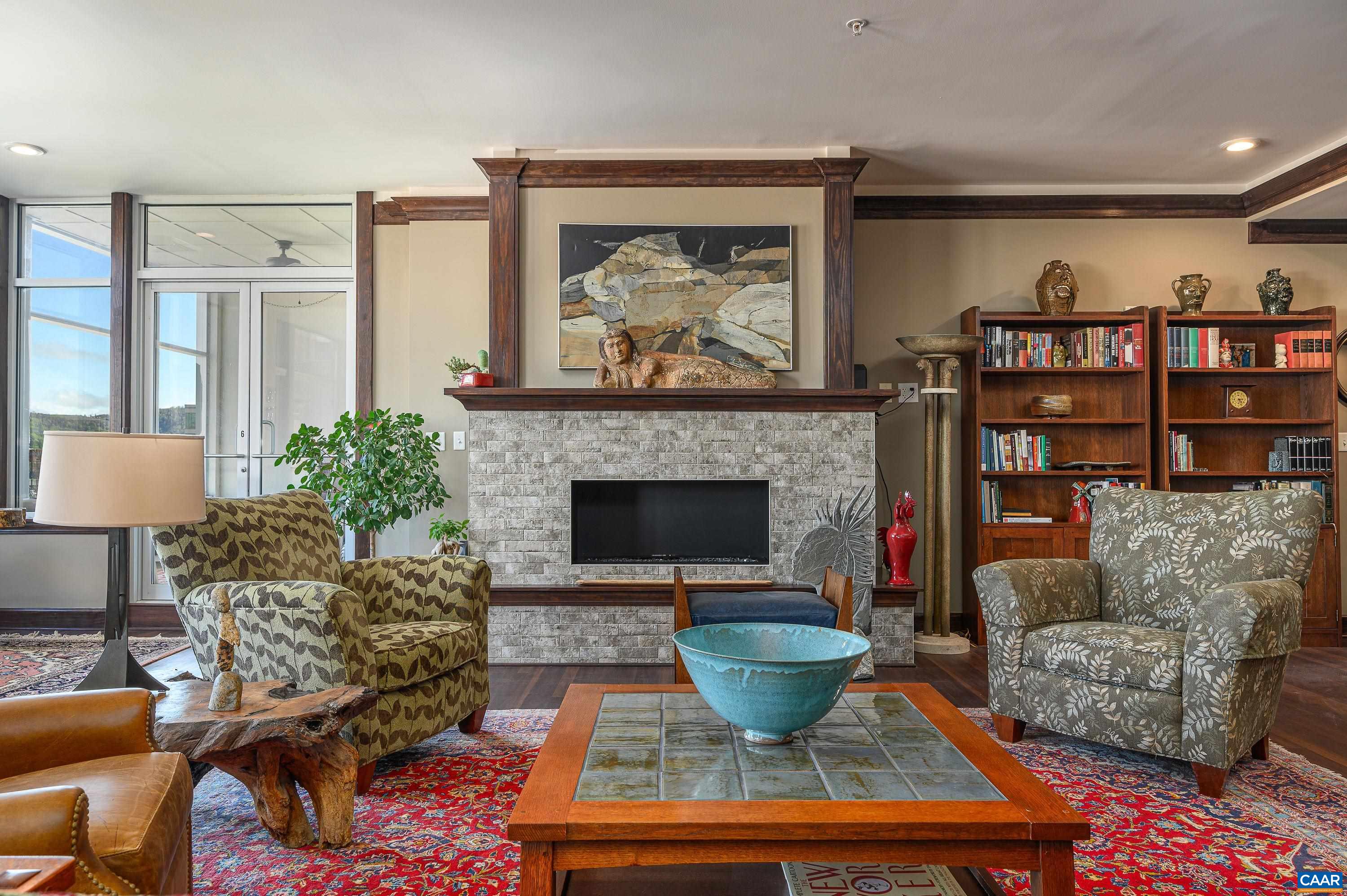 218 W WATER ST Unit: 601