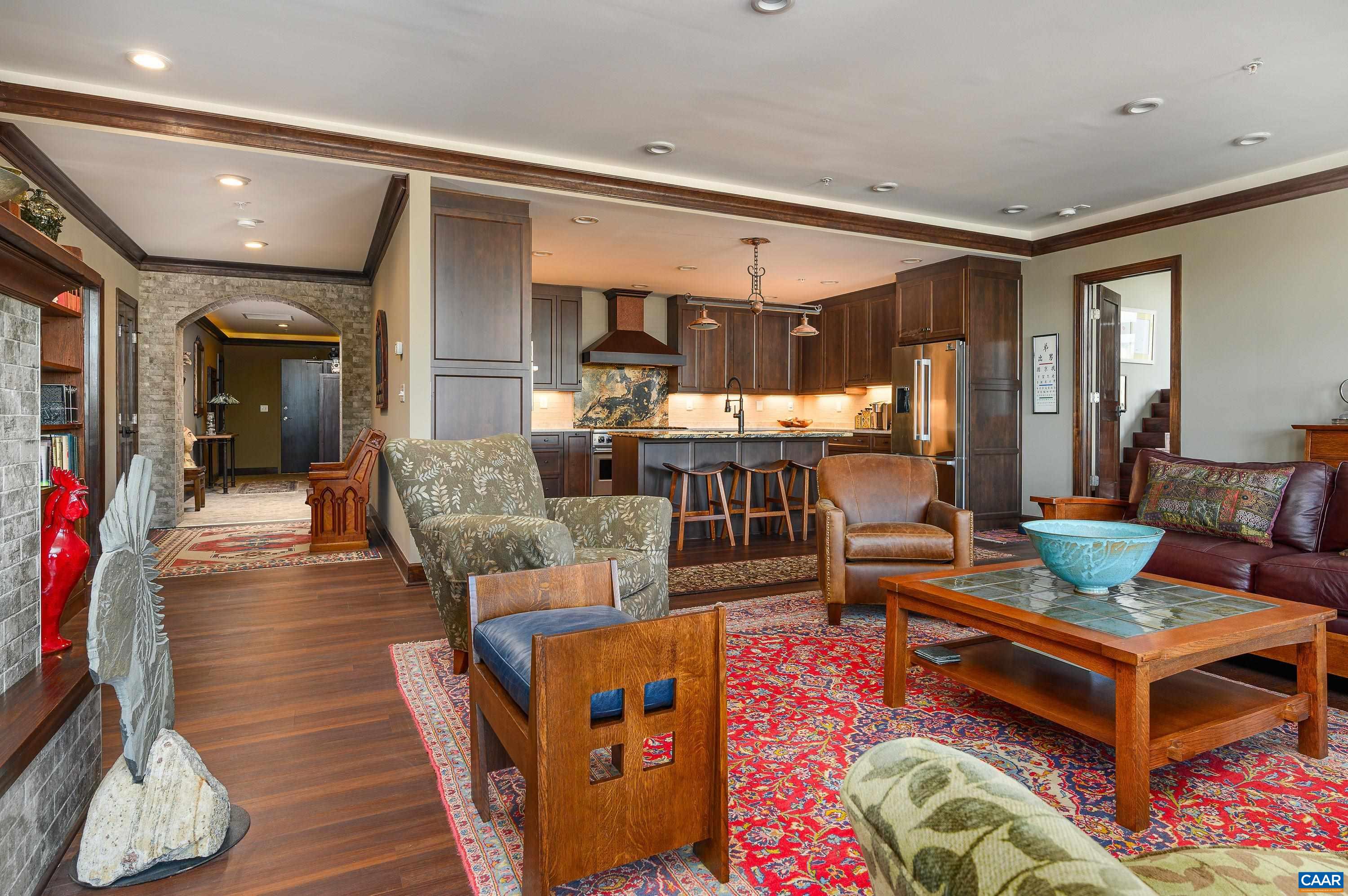 218 W WATER ST Unit: 601