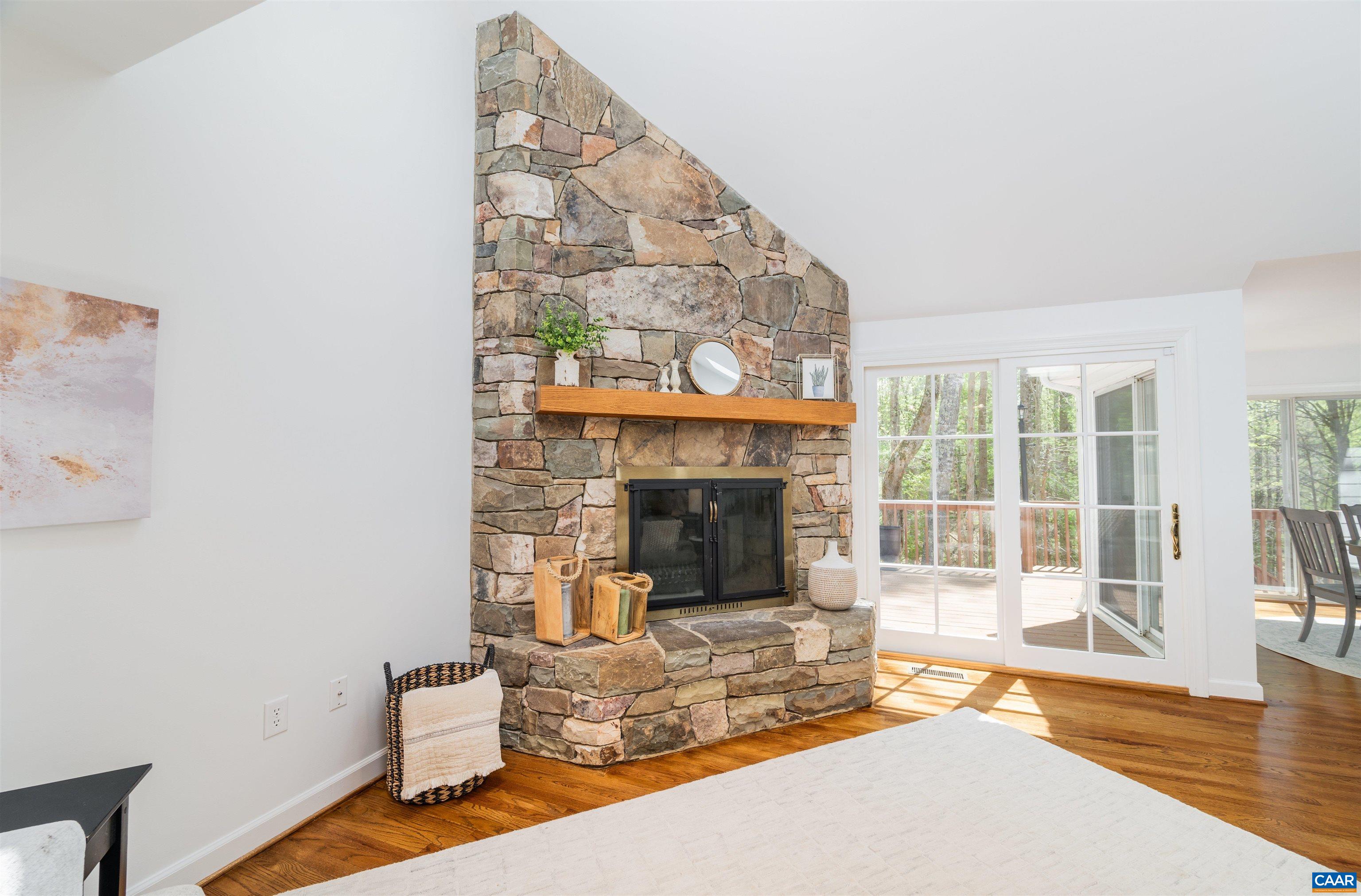 3355 COLEMAN DR