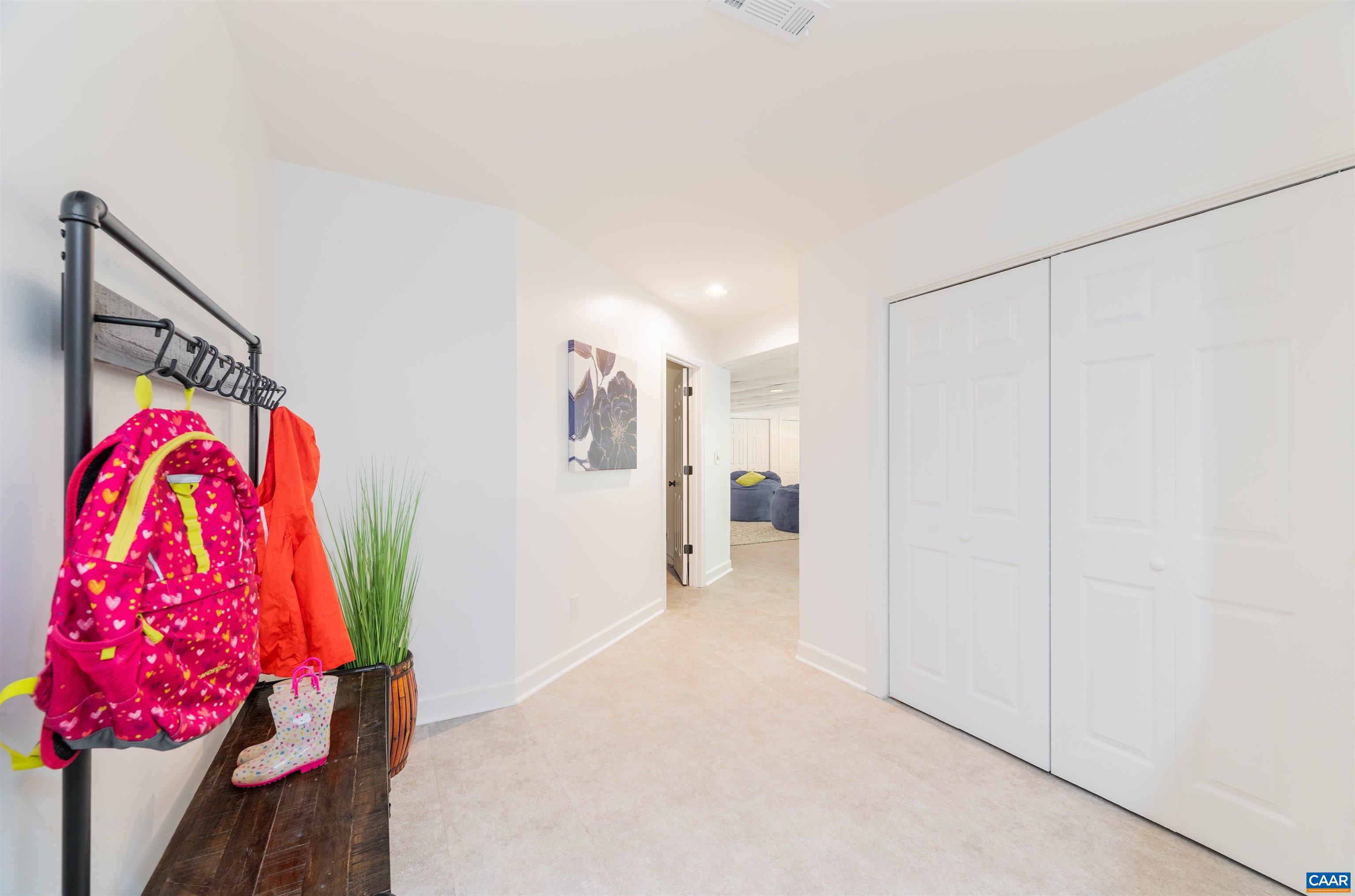 3355 COLEMAN DR