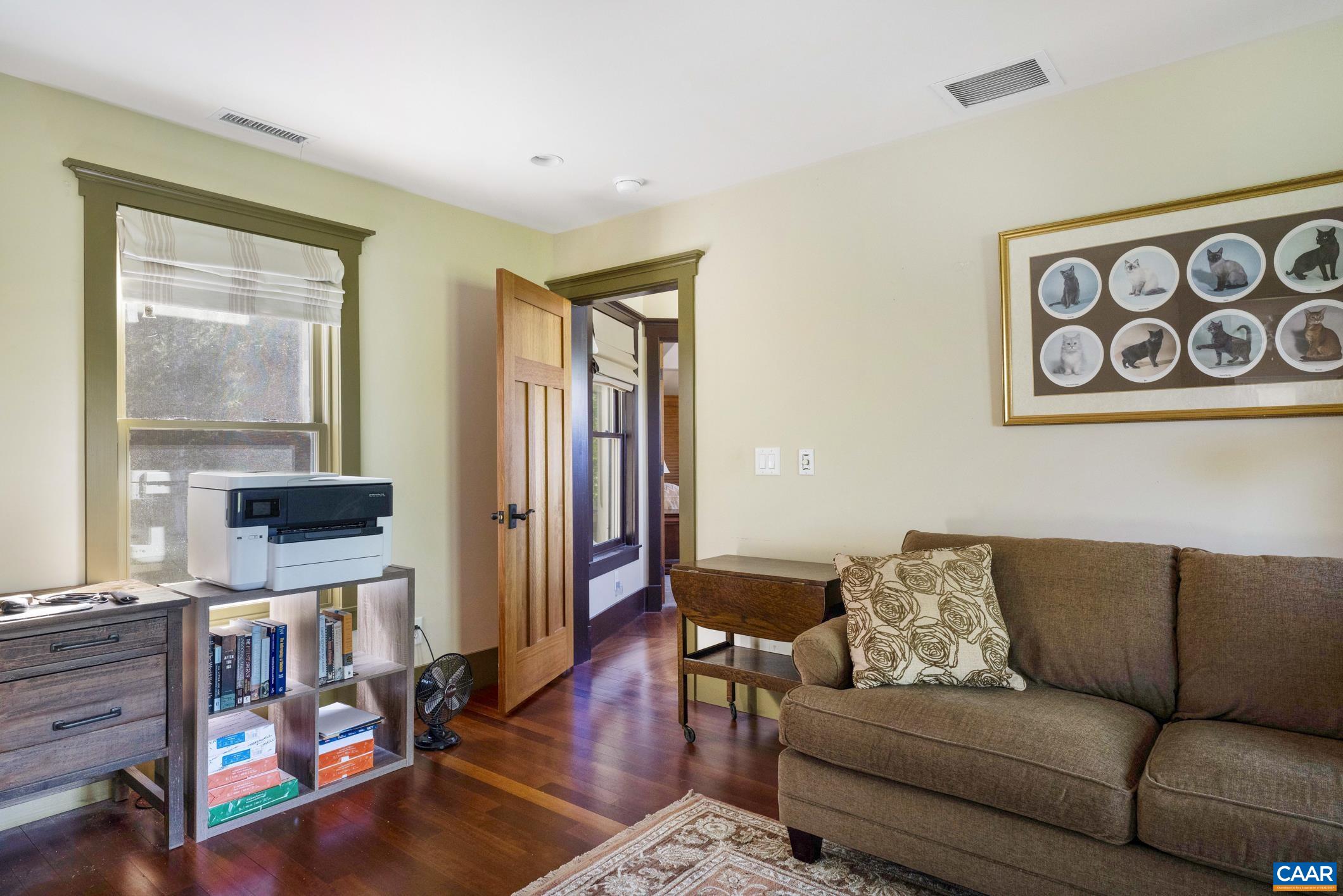 94 LEXINGTON CT