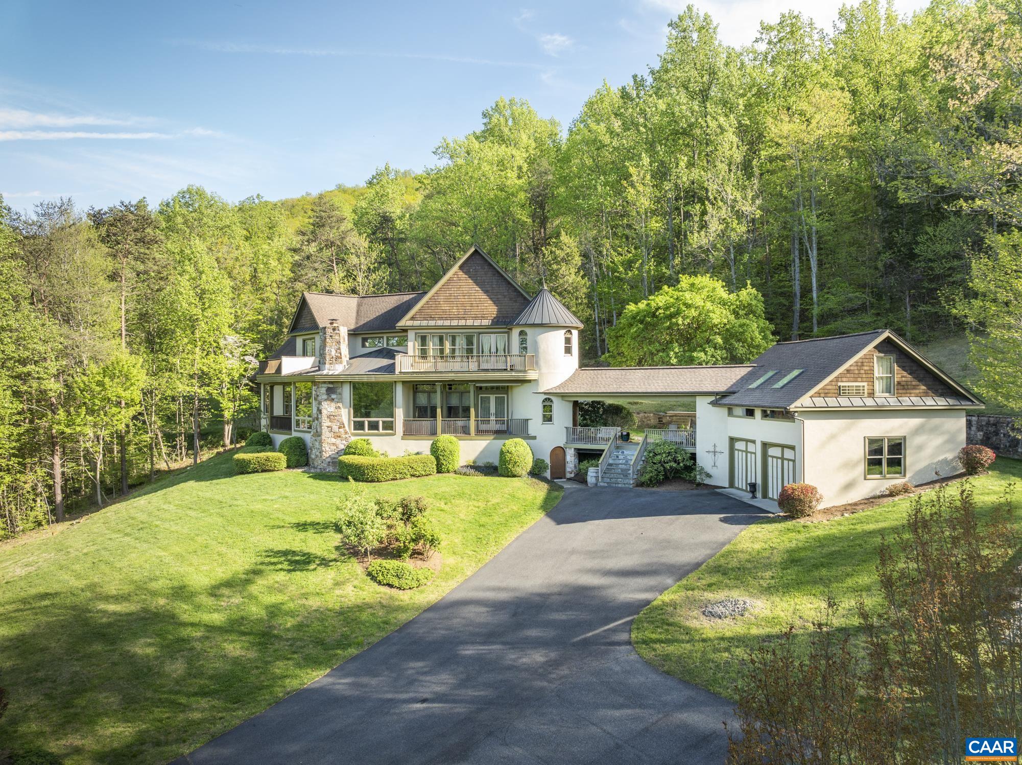 94 LEXINGTON CT