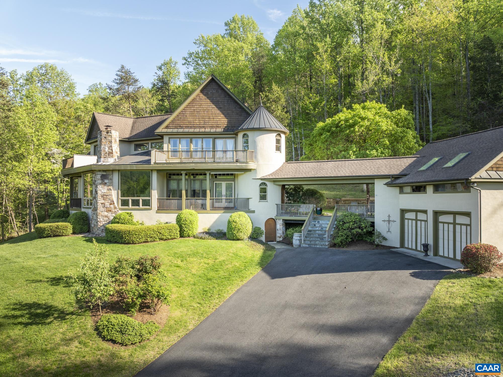 94 LEXINGTON CT